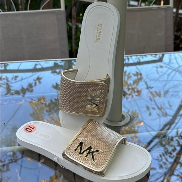 Michael Kors Metallic Gold Slide Sandals size 10 - Picture 1 of 5